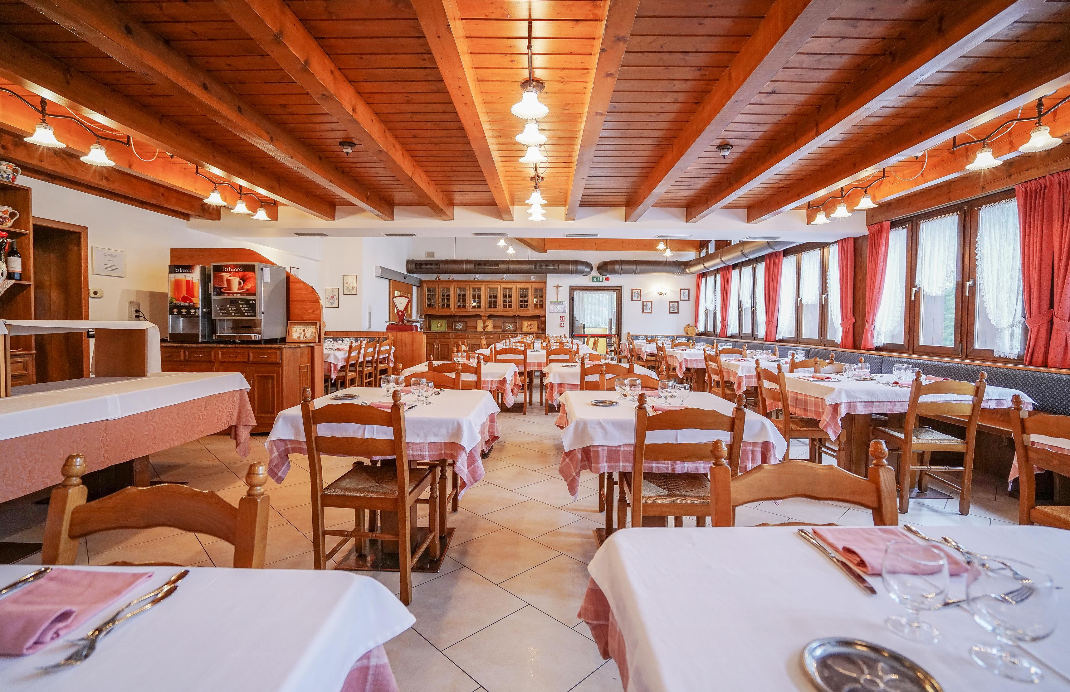 Gh Hotel Fratazza Сан-Мартіно-ді-Кастроцца Екстер'єр фото