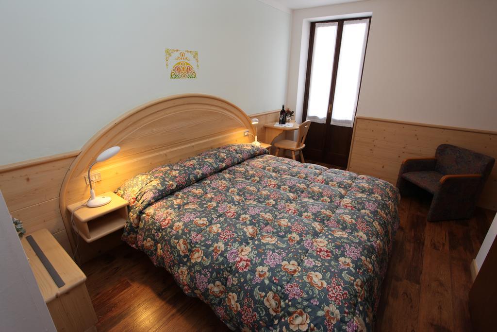 Gh Hotel Fratazza Сан-Мартіно-ді-Кастроцца Номер фото