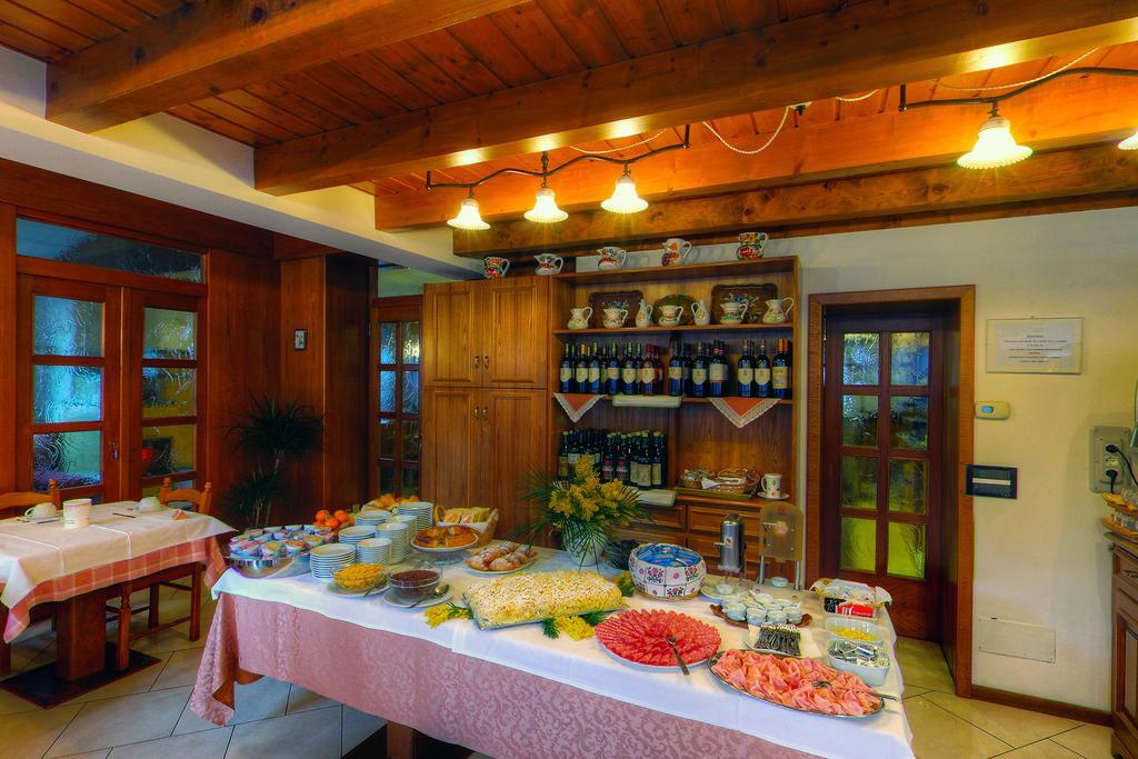 Gh Hotel Fratazza Сан-Мартіно-ді-Кастроцца Номер фото