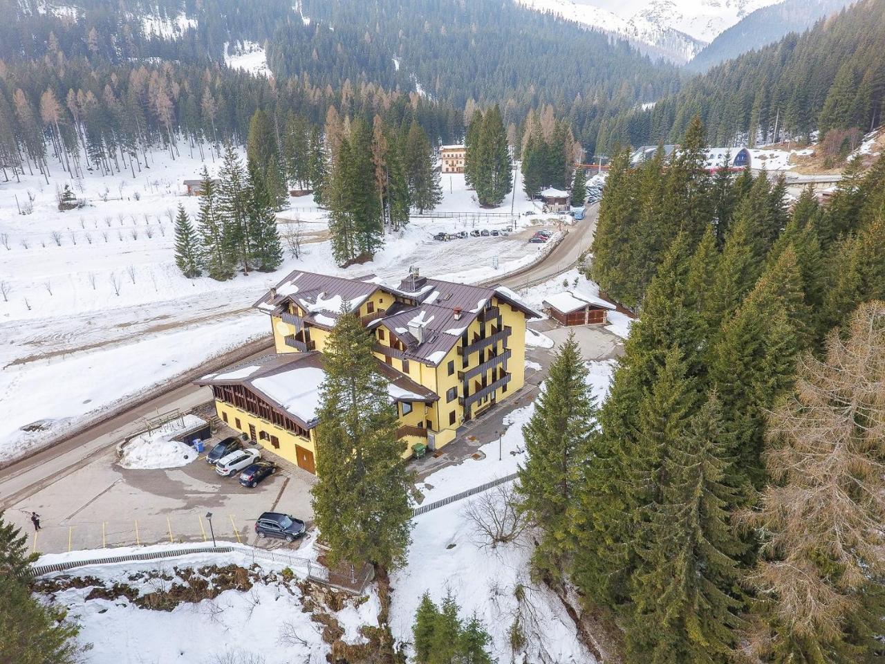 Gh Hotel Fratazza Сан-Мартіно-ді-Кастроцца Екстер'єр фото