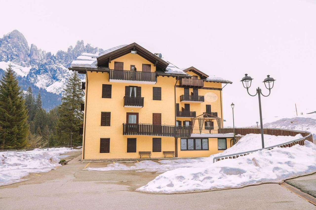 Gh Hotel Fratazza Сан-Мартіно-ді-Кастроцца Екстер'єр фото